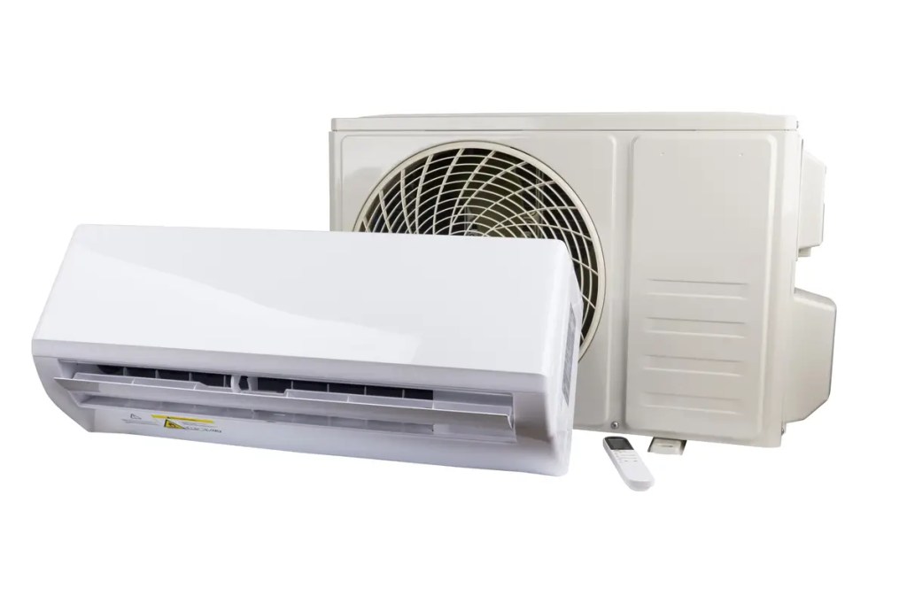 Adulting 101: Best 1.0HP Inverter Aircond Malaysia for Budget Living. A guide to affordable smart airconds.