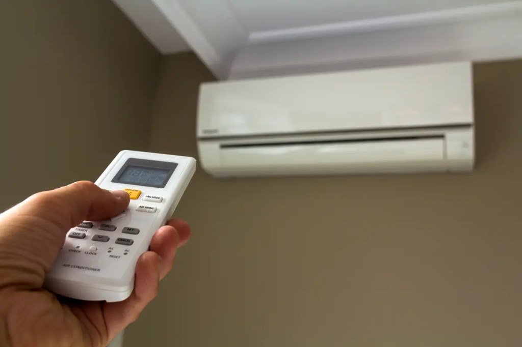 Panasonic Air Conditioner – Energy-Efficient Cooling Solutions. A guide to top eco-friendly and smart cooling models.